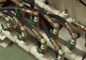 ホログラム箔でブランドを差別化！魅力的なパッケージデザインの新トレンド解説